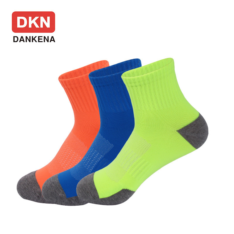 DANKENA New Winter Sports Socks Fluorescent Color Breathable Mesh Nylon Basketball High Elastic Couple Socks Wholesale